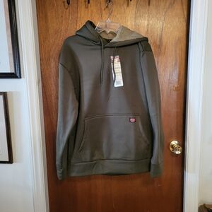 Wrangler Workwear Men's Olive Green Pullover. Size L